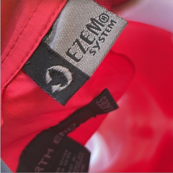 Northend Windbreaker Jacket Red & Gray Running Gym
Size Large - Picture 10 of 15